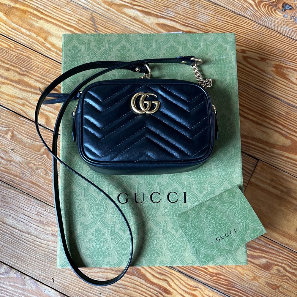 GUCCI GG Marmont Mini Shoulder Bag